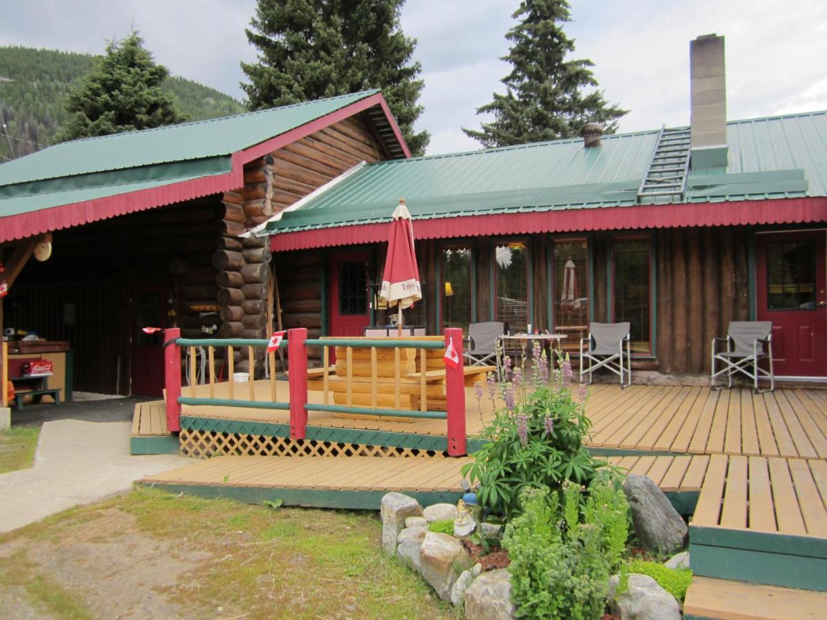 Summit River Lodge & Campsites Valemount Kültér fotó